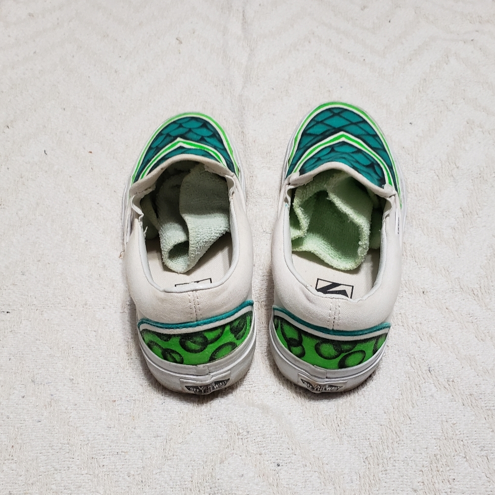 Vans - Picture 2 of 3